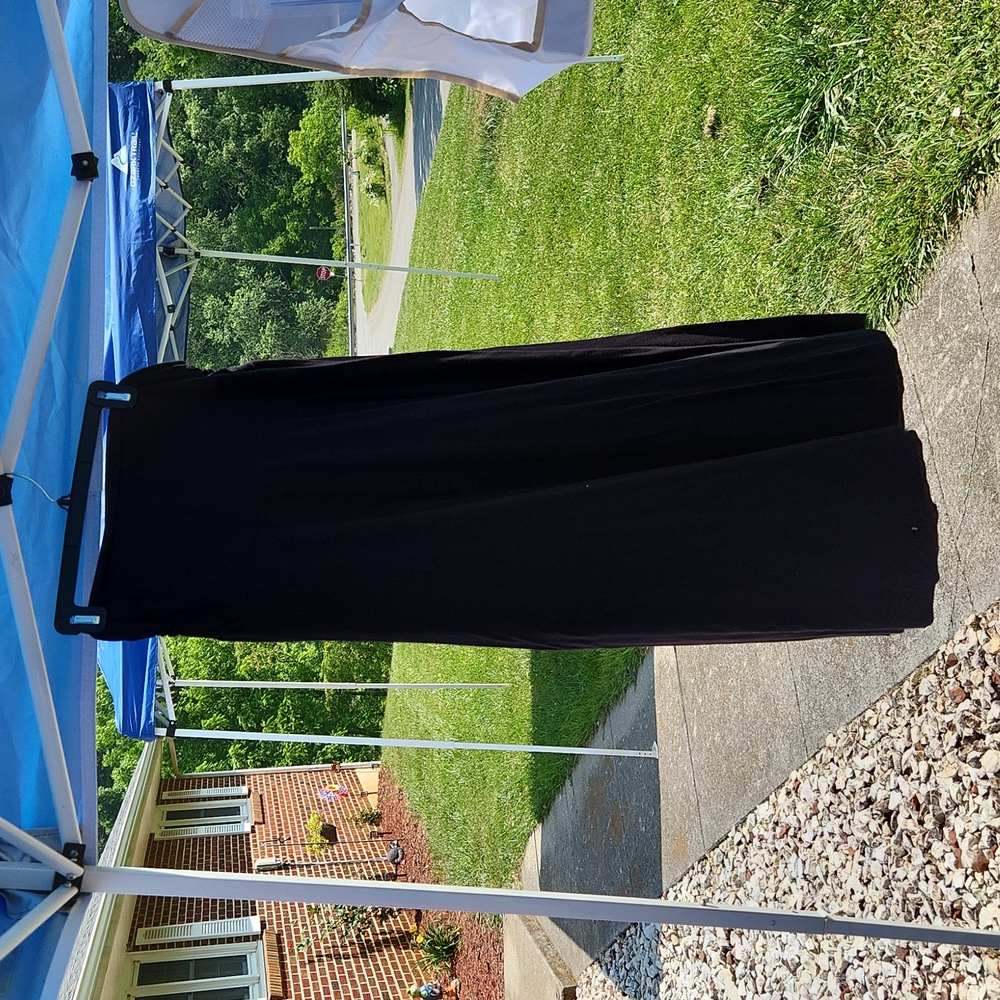 Gently used, Maurices light weight black skirt, Size Large